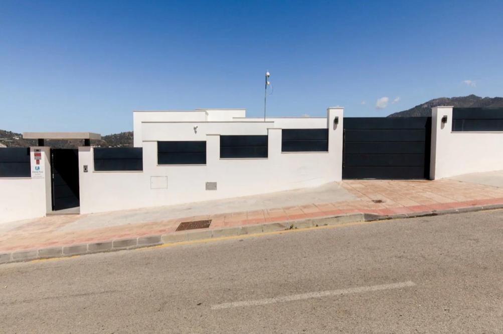 Luxury Villa In Frigiliana - Villa Maui - Malaga — Photos 2